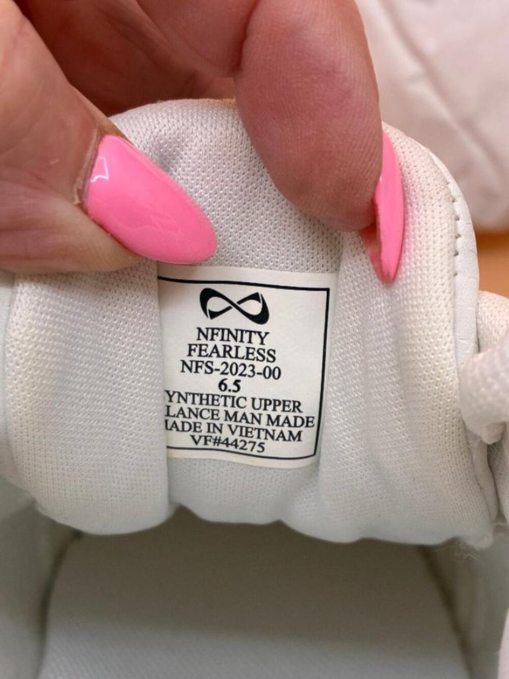 EUC Nfinity Womens 6.5 White Fearless Cheerleading Low Top Cheer Shoes Sneakers - Picture 9 of 13